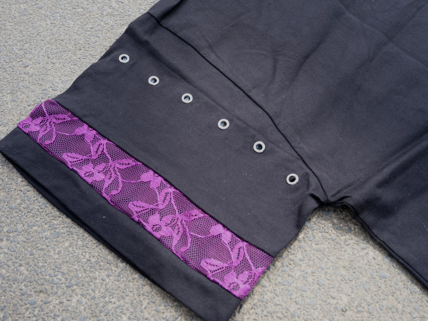 METAL LACE T-SHIRT BLACK/PURPLE